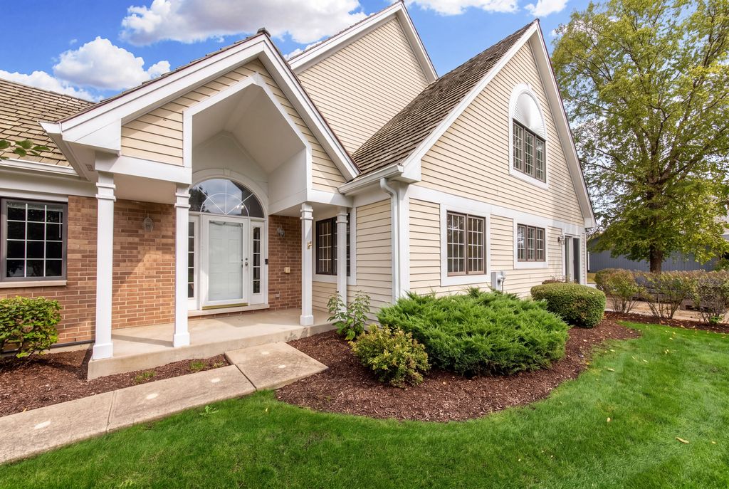 820 Braeman Court, Libertyville, IL 60048 — exterior