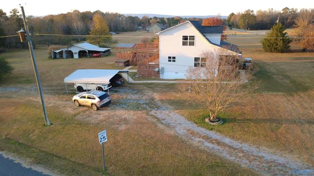 2040 Gowens Road, Gadsden, AL 35903