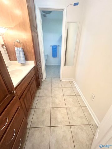 2040 Gowens Road, Gadsden, AL 35903