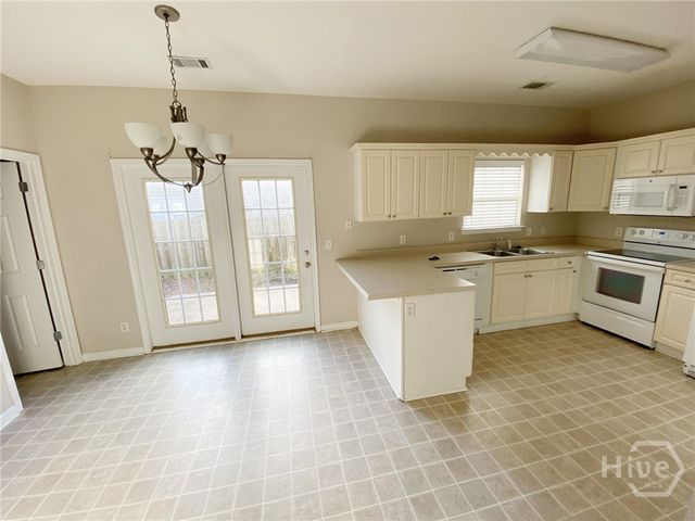 93 Cypress Pointe Drive, Richmond Hill, GA 31324