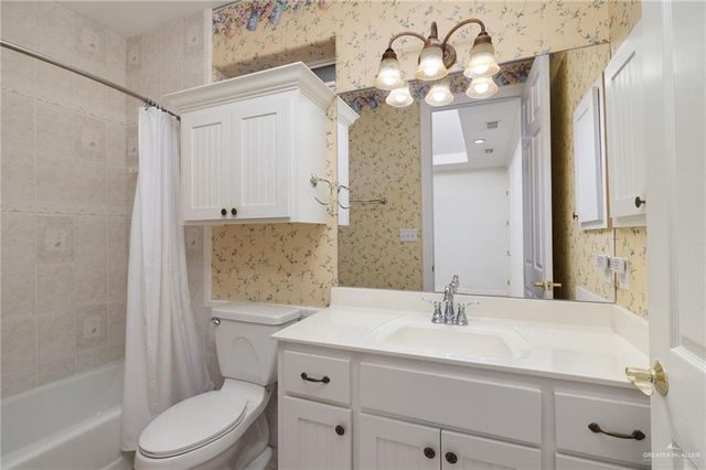 3445 E Country Club Drive N, Edinburg, TX 78542