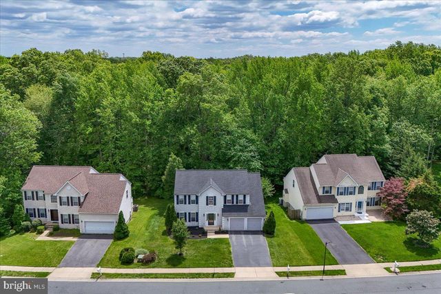 6 STIRLING DR, Newark, DE 19702