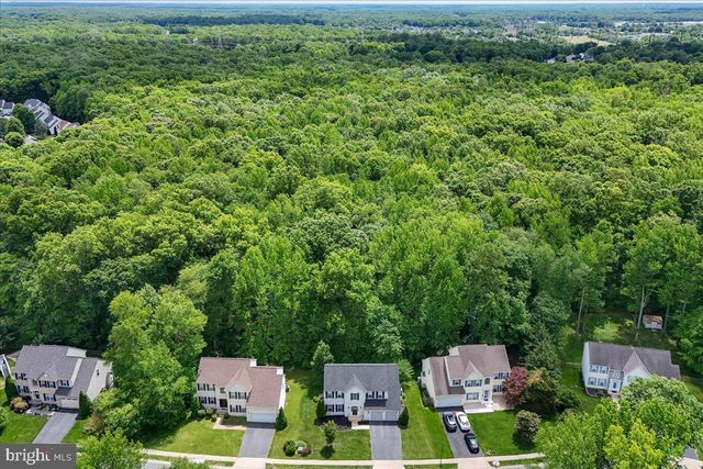 6 STIRLING DR, Newark, DE 19702