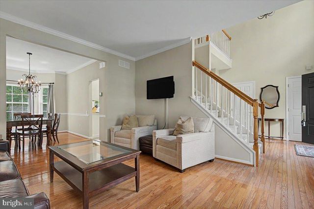 6 STIRLING DR, Newark, DE 19702