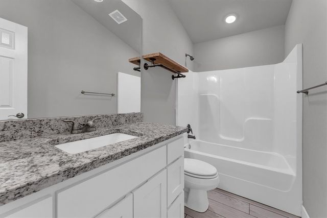 307 N Tacoma Street, Farmington, AR 72730