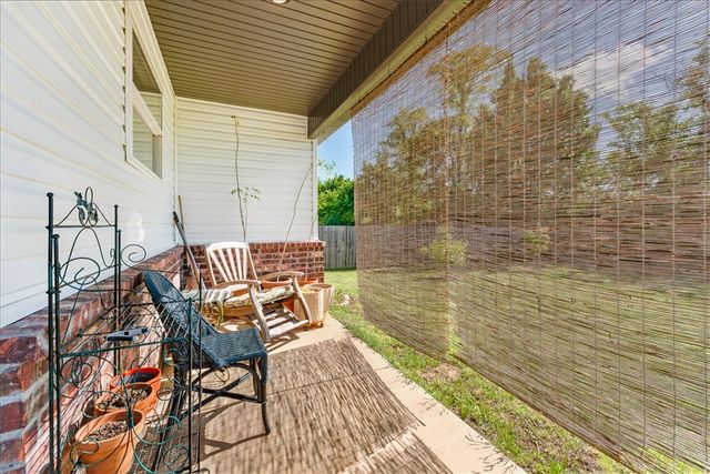 307 N Tacoma Street, Farmington, AR 72730