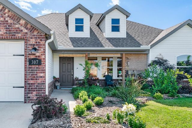 307 N Tacoma Street, Farmington, AR 72730