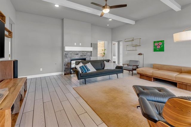 307 N Tacoma Street, Farmington, AR 72730