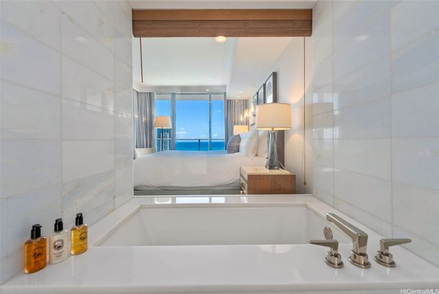 2139 Kuhio Avenue 3007, Honolulu, HI 96815