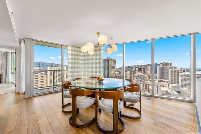 2139 Kuhio Avenue 3007, Honolulu, HI 96815