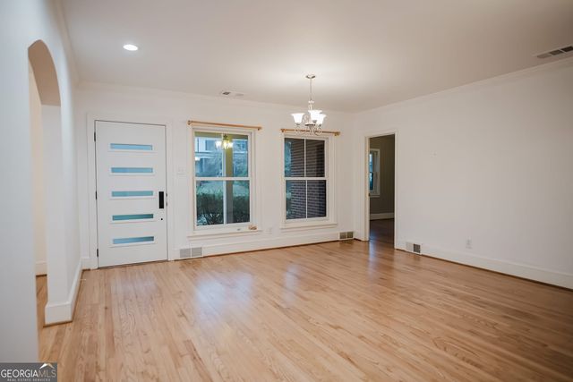 114 Stafford Avenue, Barnesville, GA 30204