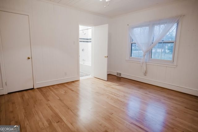 114 Stafford Avenue, Barnesville, GA 30204