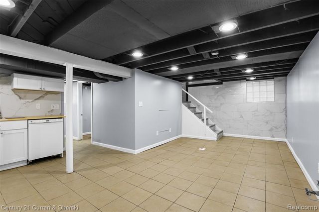 6401 Payne Avenue, Dearborn, MI 48126