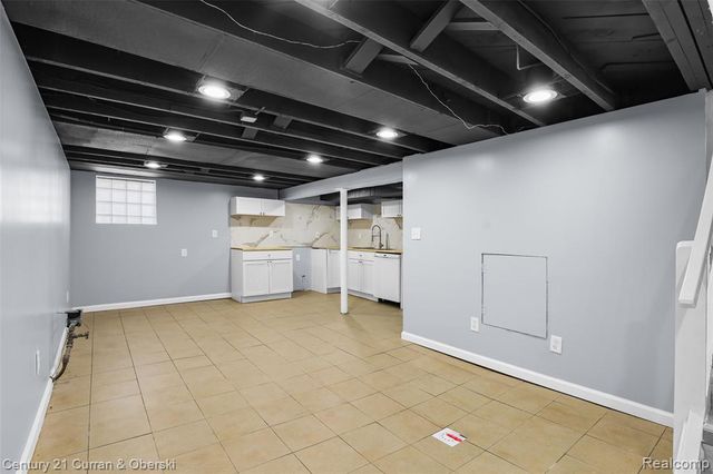 6401 Payne Avenue, Dearborn, MI 48126