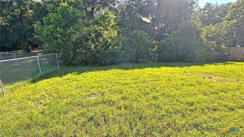 Image 27 of property listing at 2005 Mattie Drive, Copperas Cove, TX 76522