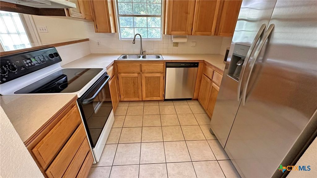 Image 3 of property listing at 2005 Mattie Drive, Copperas Cove, TX 76522