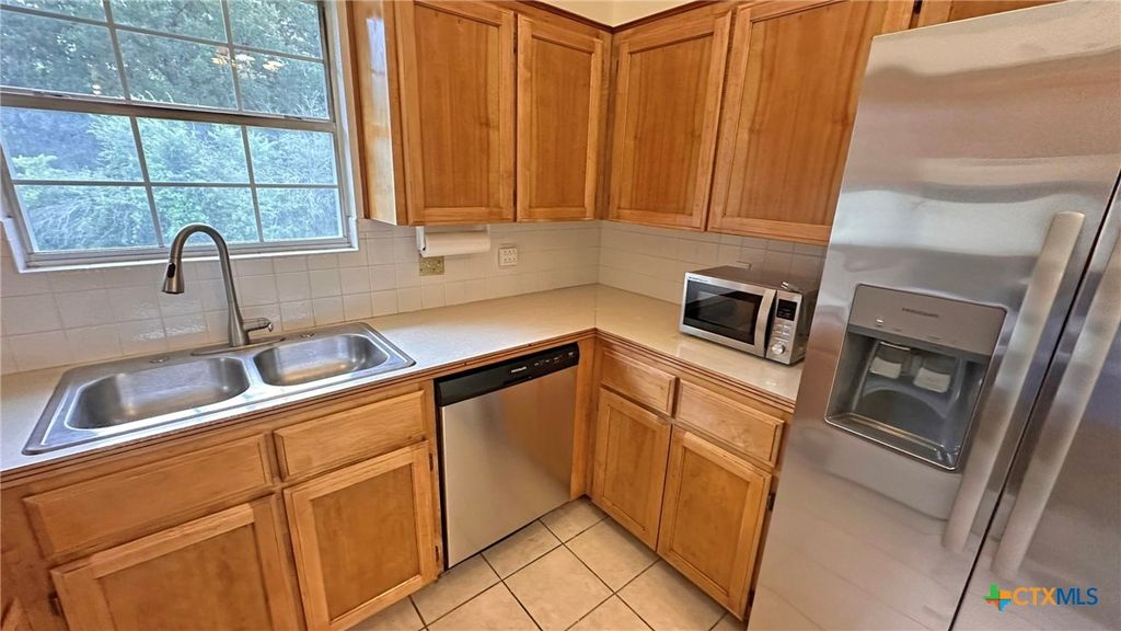 Image 5 of property listing at 2005 Mattie Drive, Copperas Cove, TX 76522