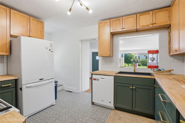 1132 Ann Street, Grinnell, IA 50112