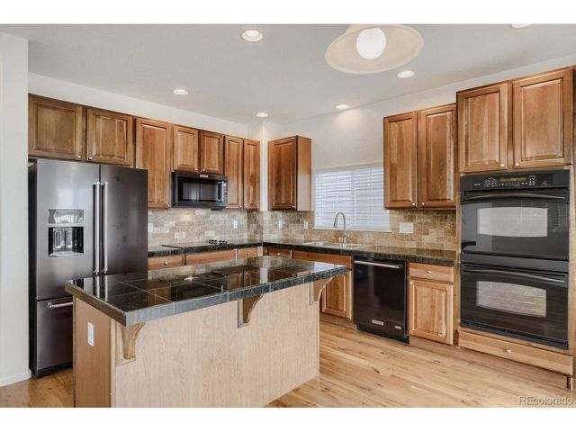 1542 S Haleyville St, Aurora, CO 80018