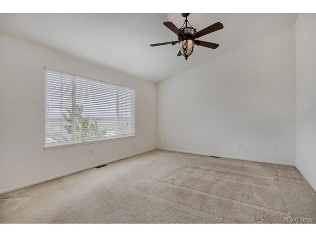1542 S Haleyville St, Aurora, CO 80018