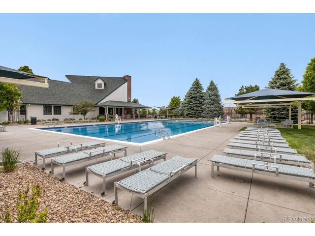1542 S Haleyville St, Aurora, CO 80018