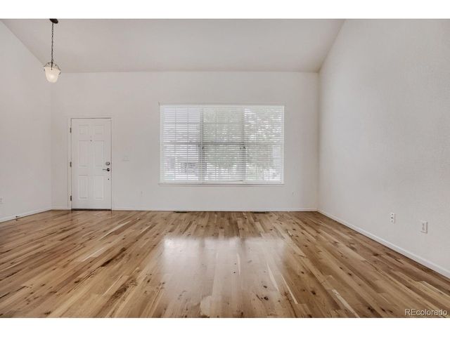 1542 S Haleyville St, Aurora, CO 80018