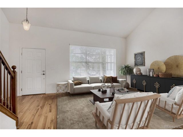 1542 S Haleyville St, Aurora, CO 80018