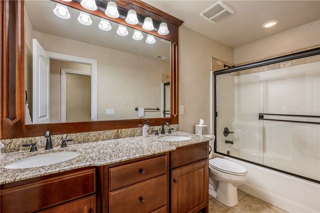 1110 Chattie Drive, Centerton, AR 72719