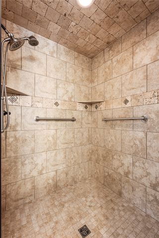 1110 Chattie Drive, Centerton, AR 72719