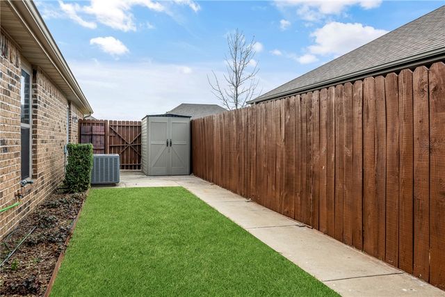 1110 Chattie Drive, Centerton, AR 72719