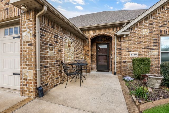 1110 Chattie Drive, Centerton, AR 72719