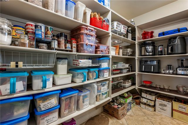 1110 Chattie Drive, Centerton, AR 72719