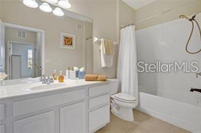 1357 VENEZIA COURT 302, Davenport, FL 33896