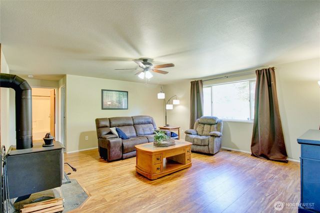 3046 Old Highway 99 North Road, Burlington, WA 98233