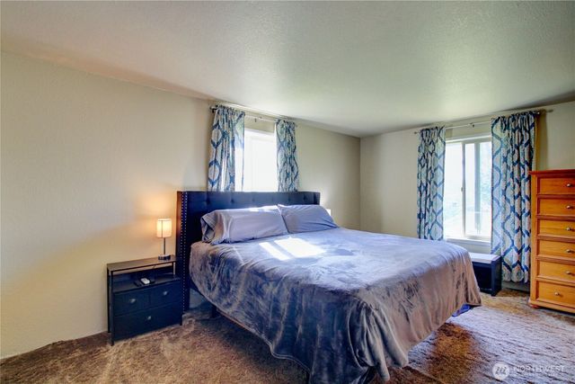 3046 Old Highway 99 North Road, Burlington, WA 98233