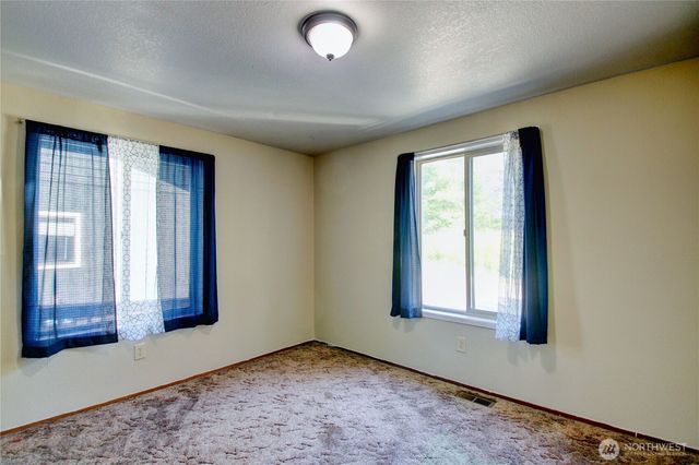 3046 Old Highway 99 North Road, Burlington, WA 98233