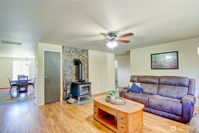 3046 Old Highway 99 North Road, Burlington, WA 98233