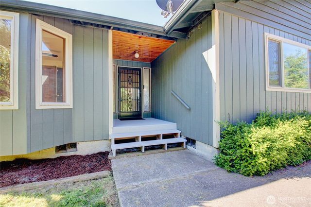 3046 Old Highway 99 North Road, Burlington, WA 98233