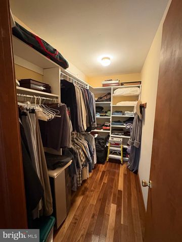 8 BRIAR CHASE RD, West Grove, PA 19390