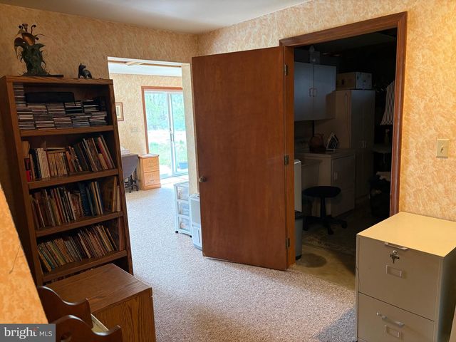8 BRIAR CHASE RD, West Grove, PA 19390