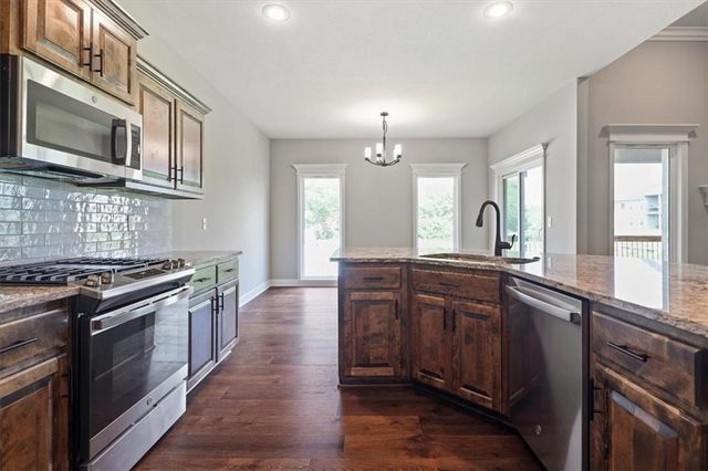 10308 N Corrington Avenue, Kansas City, MO 64156