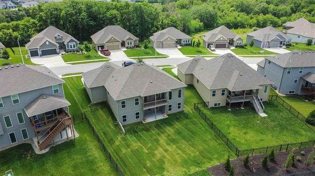 10308 N Corrington Avenue, Kansas City, MO 64156