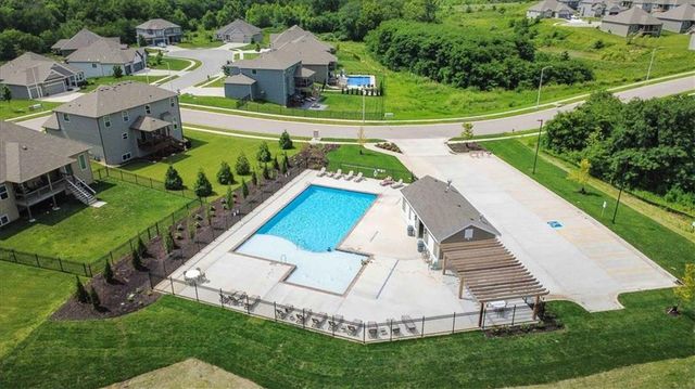10308 N Corrington Avenue, Kansas City, MO 64156