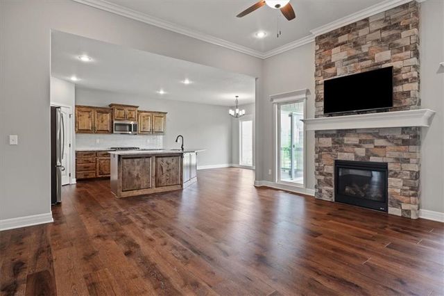 10308 N Corrington Avenue, Kansas City, MO 64156