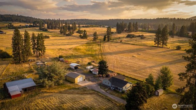 8511 E Hamilton Road, Chattaroy, WA 99003