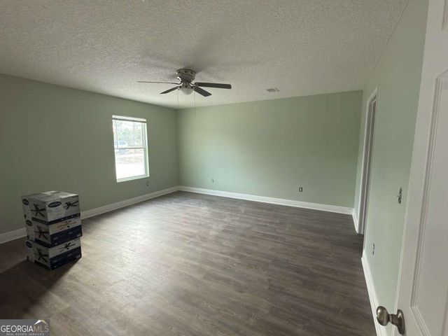 53 Hawks Place, Waynesville, GA 31566