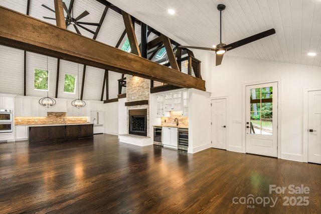 50 Turkey Trot Lane, Burnsville, NC 28714