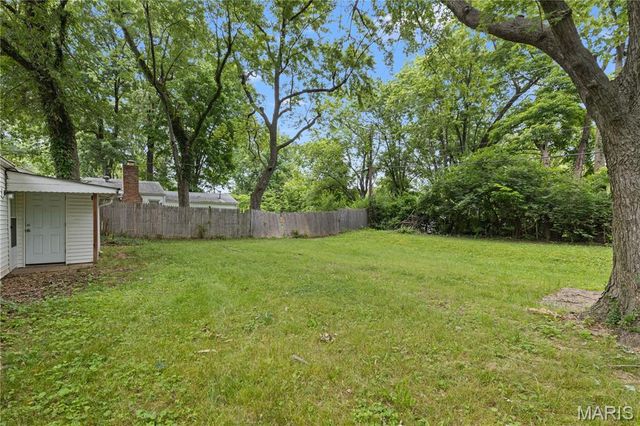 9750 Lorna Lane, Riverview, MO 63136