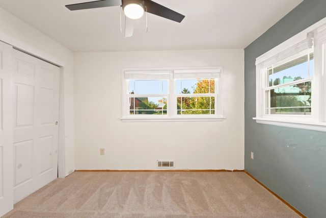 4206 N Oak St, Spokane, WA 99205