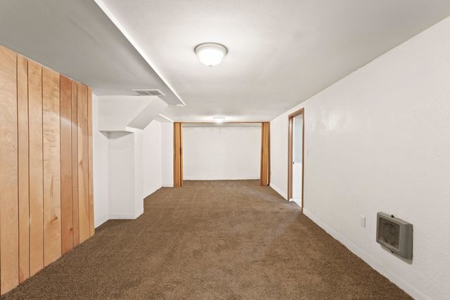 4206 N Oak St, Spokane, WA 99205